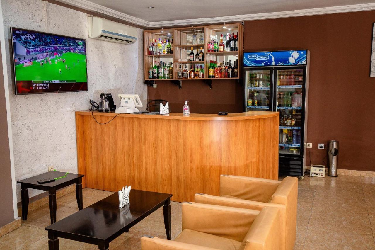 Hotel Everest Rd Congo Kinshasa Exteriér fotografie